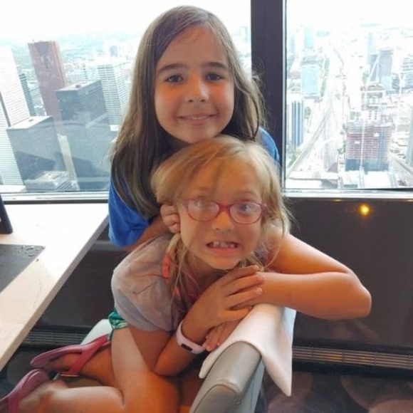 Meet your Posher, Sandy - Picture 1 of 1